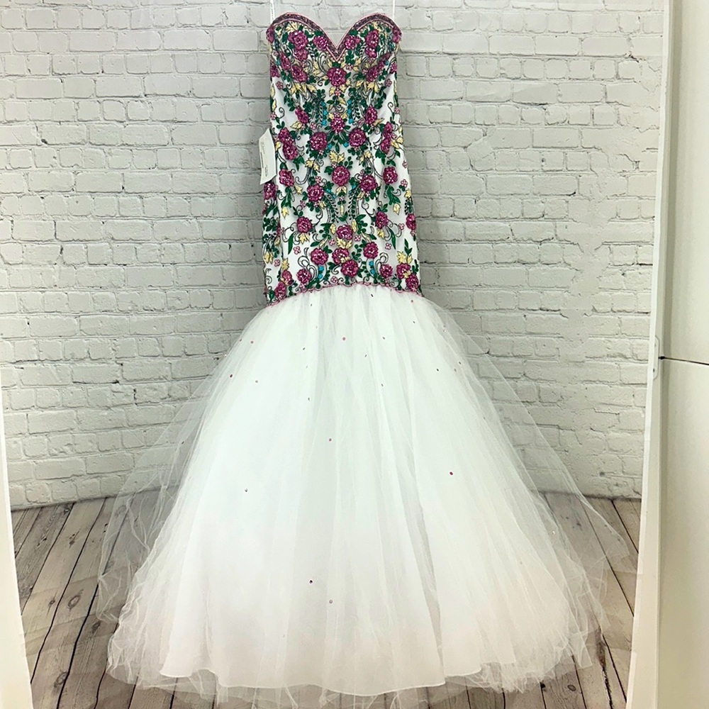 Mori‎ Lee Madeline Gardner size 0 Embroidered & Stoned Mermaid corset dress